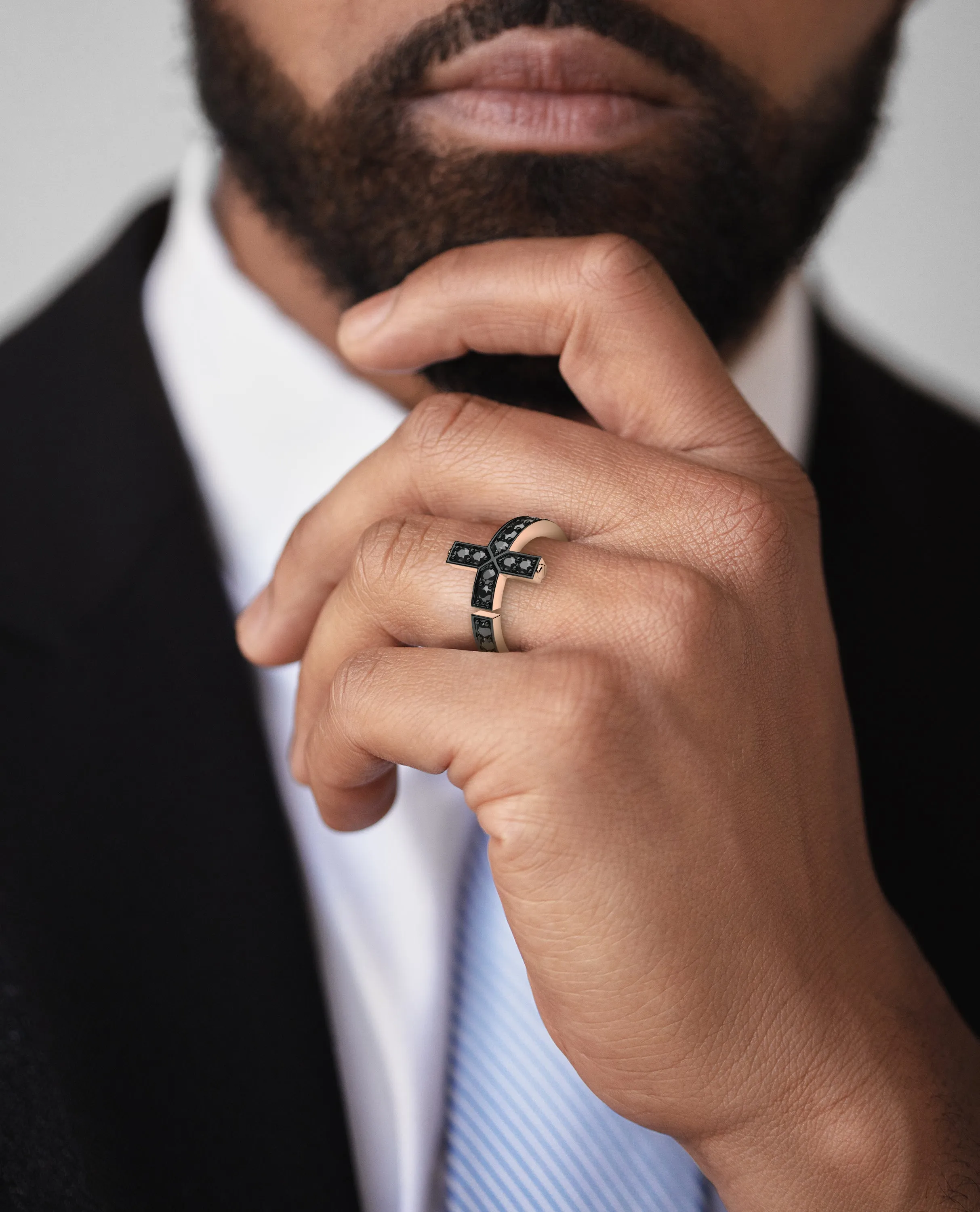 CROSS Gold Ring with 1.45ct Black Diamonds