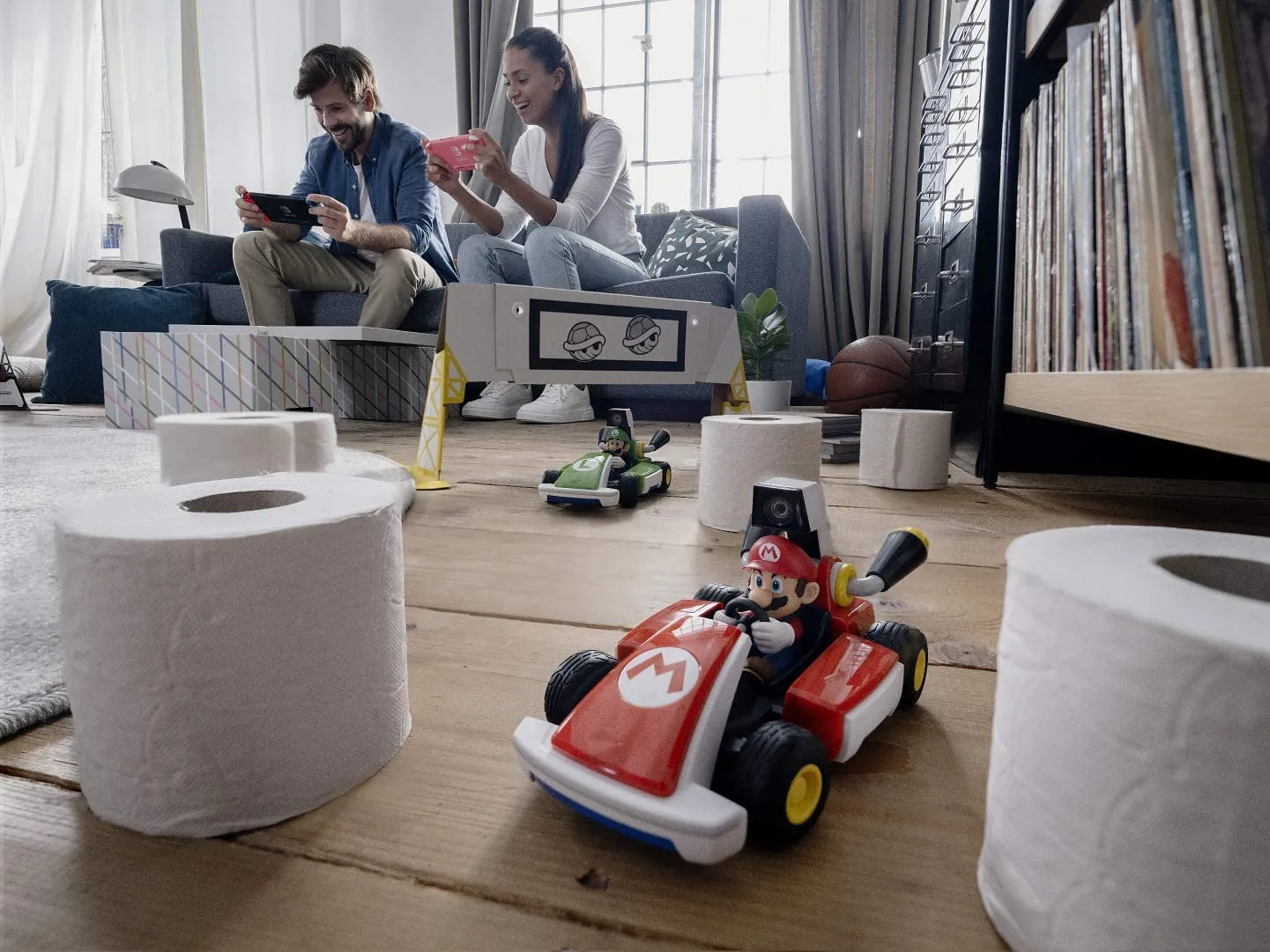 Nintendo Switch Mario Kart Live: Home Circuit Luigi Set