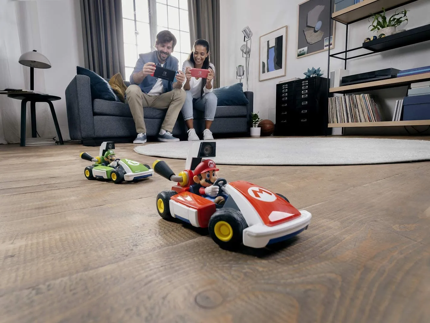 Nintendo Switch Mario Kart Live: Home Circuit Luigi Set