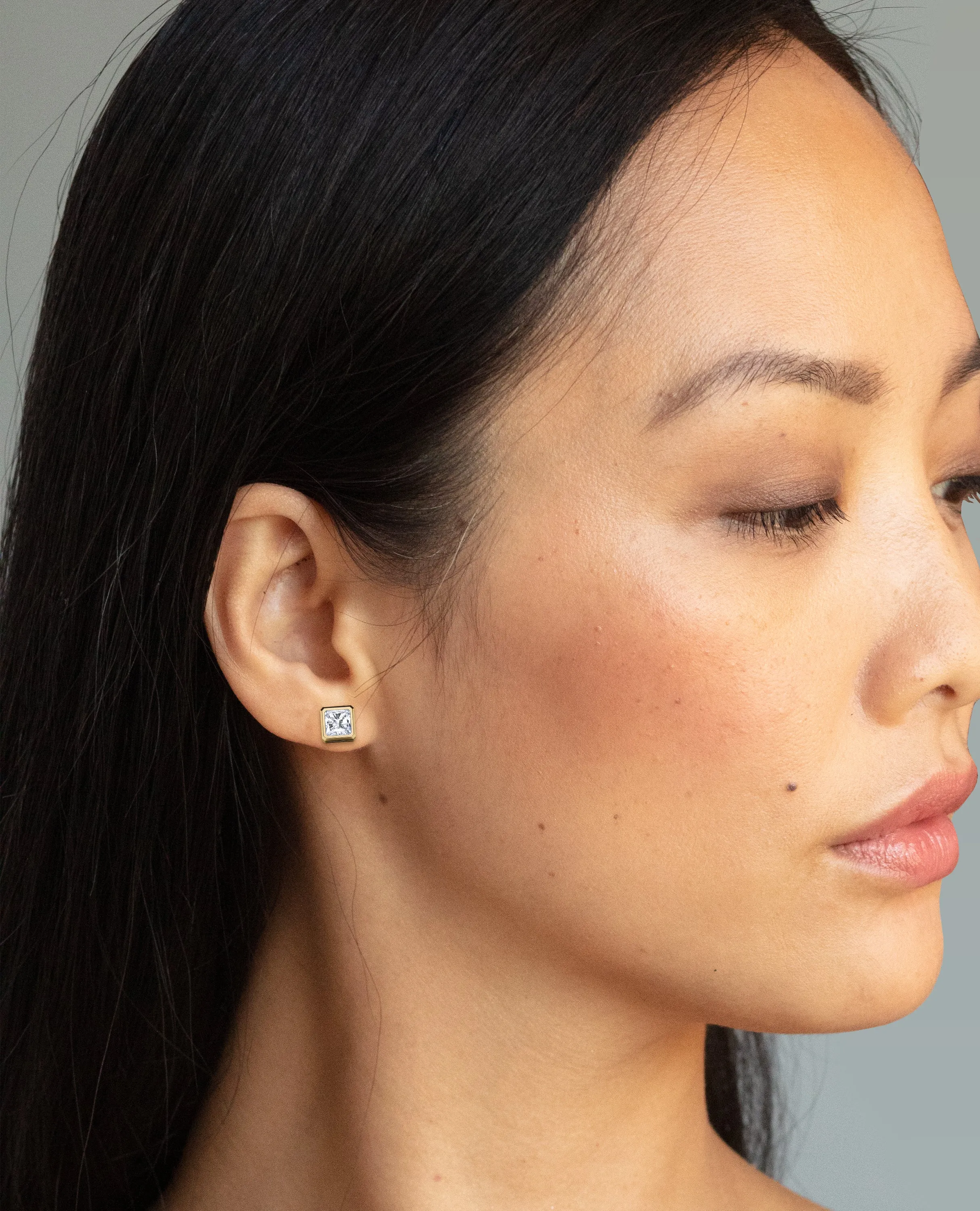 Ready to Ship - LA PAZ 14k Yellow Gold Single Stud Earring with 1.06ct Diamonds