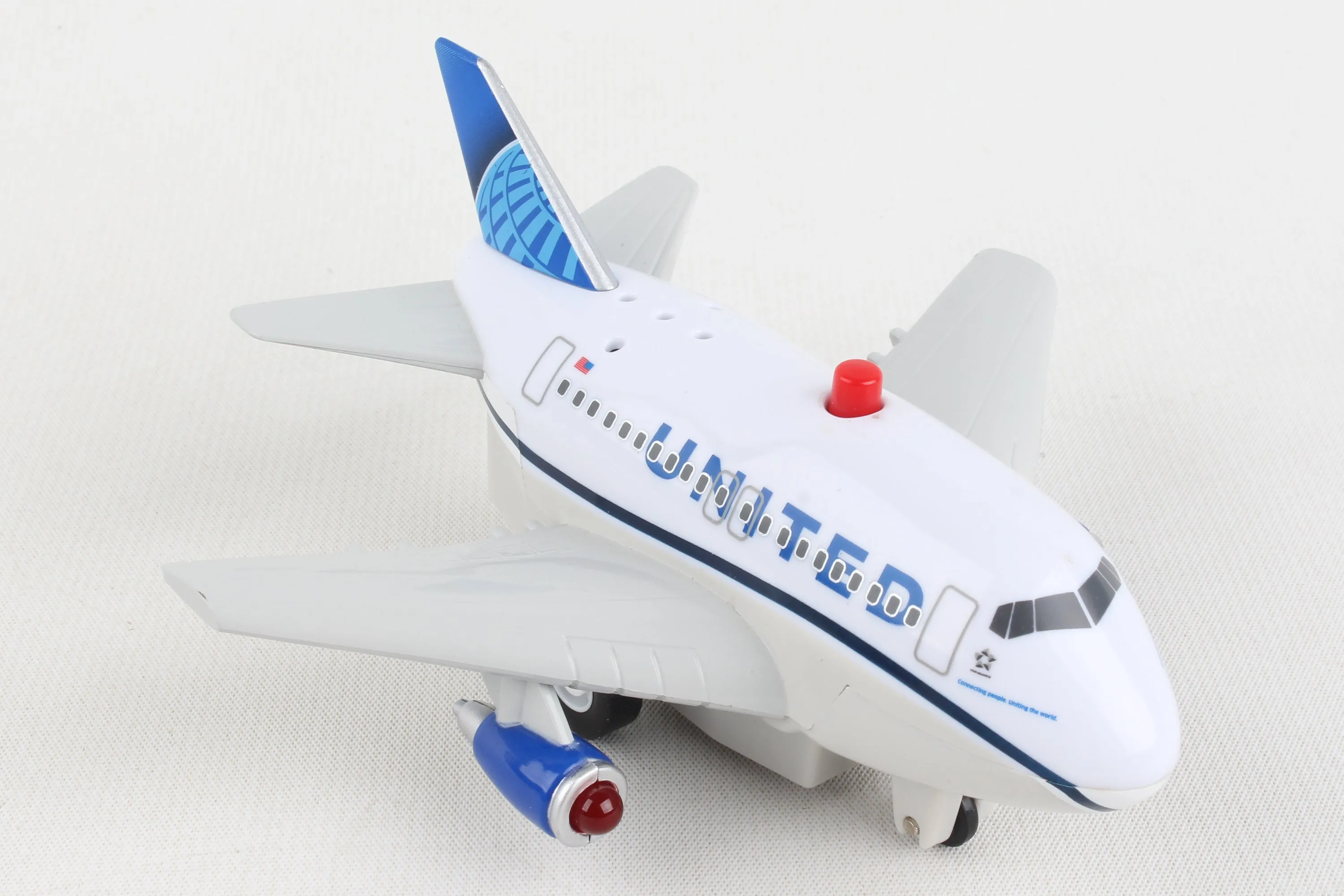 TT523-2 UNITED PULLBACK W/LIGHT & SOUND 2019 NEW LIVERY