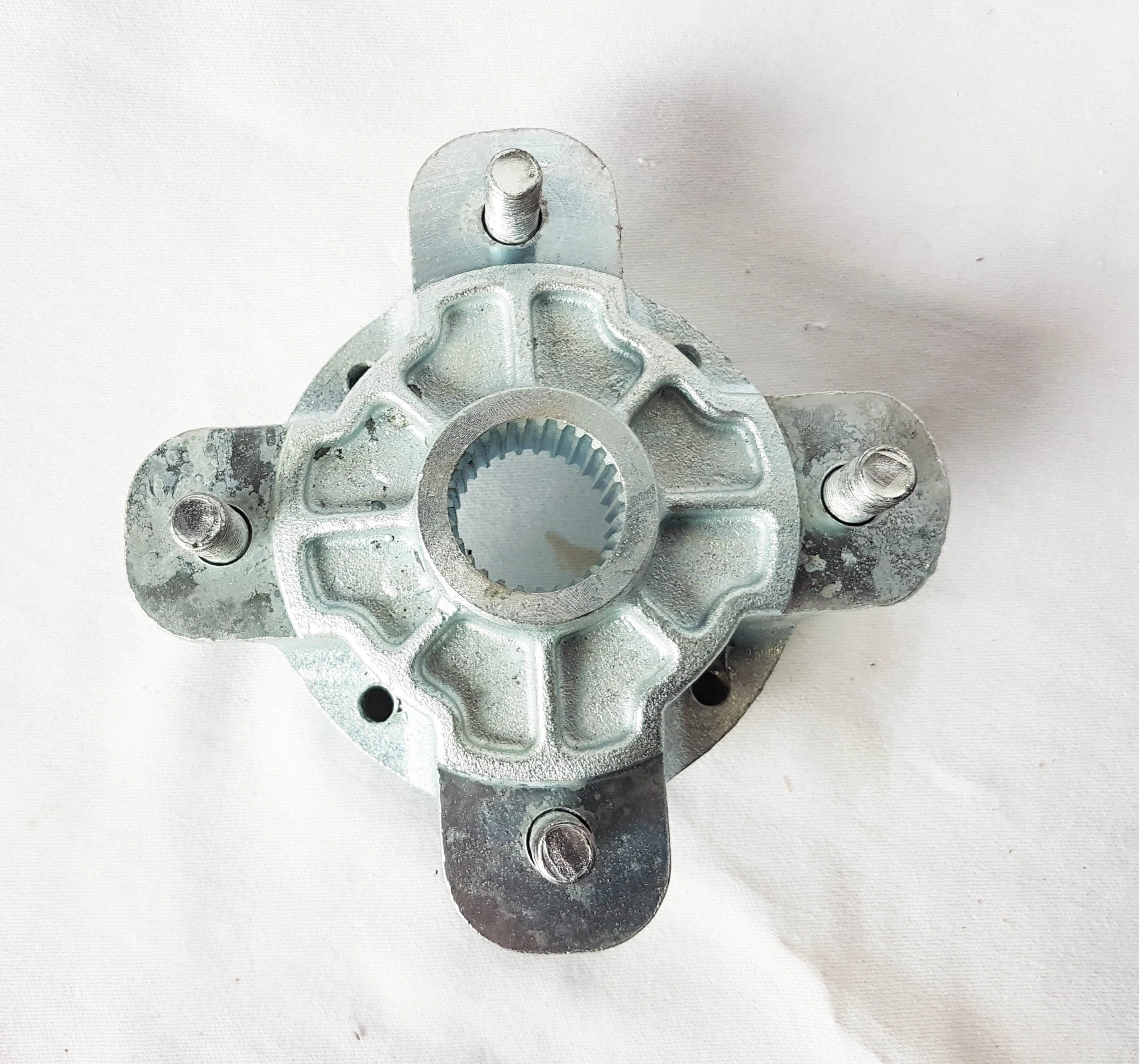 WHH28 REAR WHEEL MOUNT HUB BASHAN BS200AU-11B BS250AS-43 ROAD LEGAL QUAD BIKE