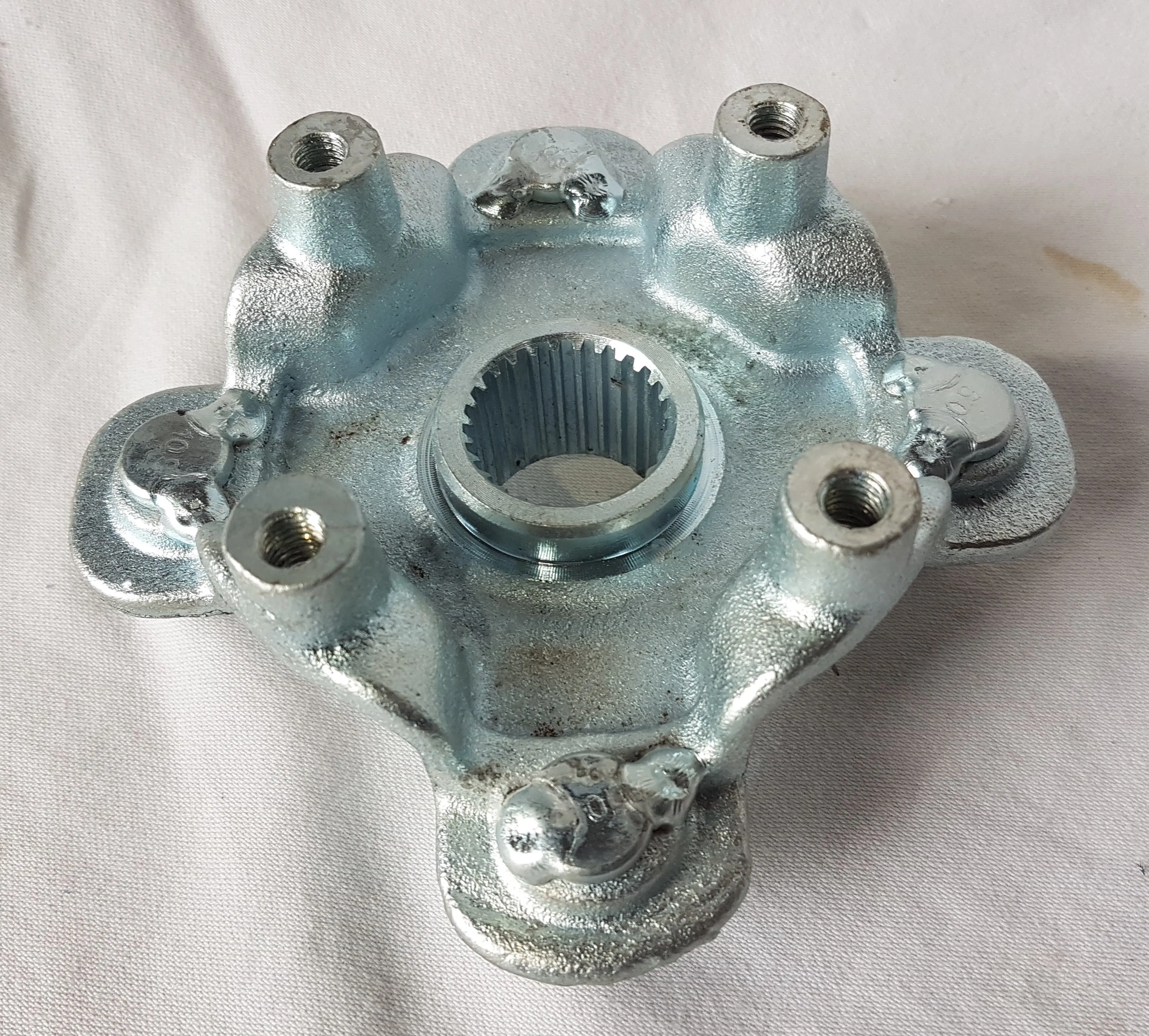 WHH28 REAR WHEEL MOUNT HUB BASHAN BS200AU-11B BS250AS-43 ROAD LEGAL QUAD BIKE